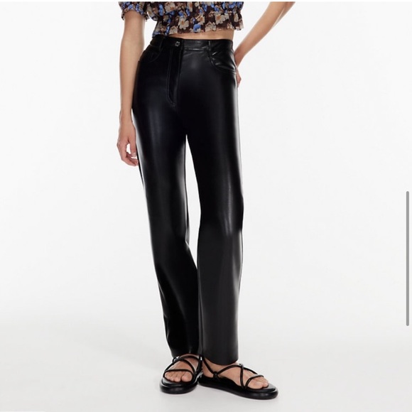 Aritzia Pants - Wilfred Aritzia “The Melina Pant”, size 6, perfect condition, worn once